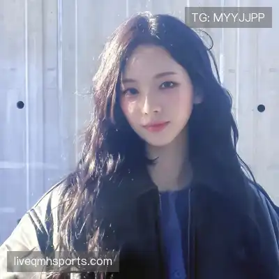 蓬盈晓
